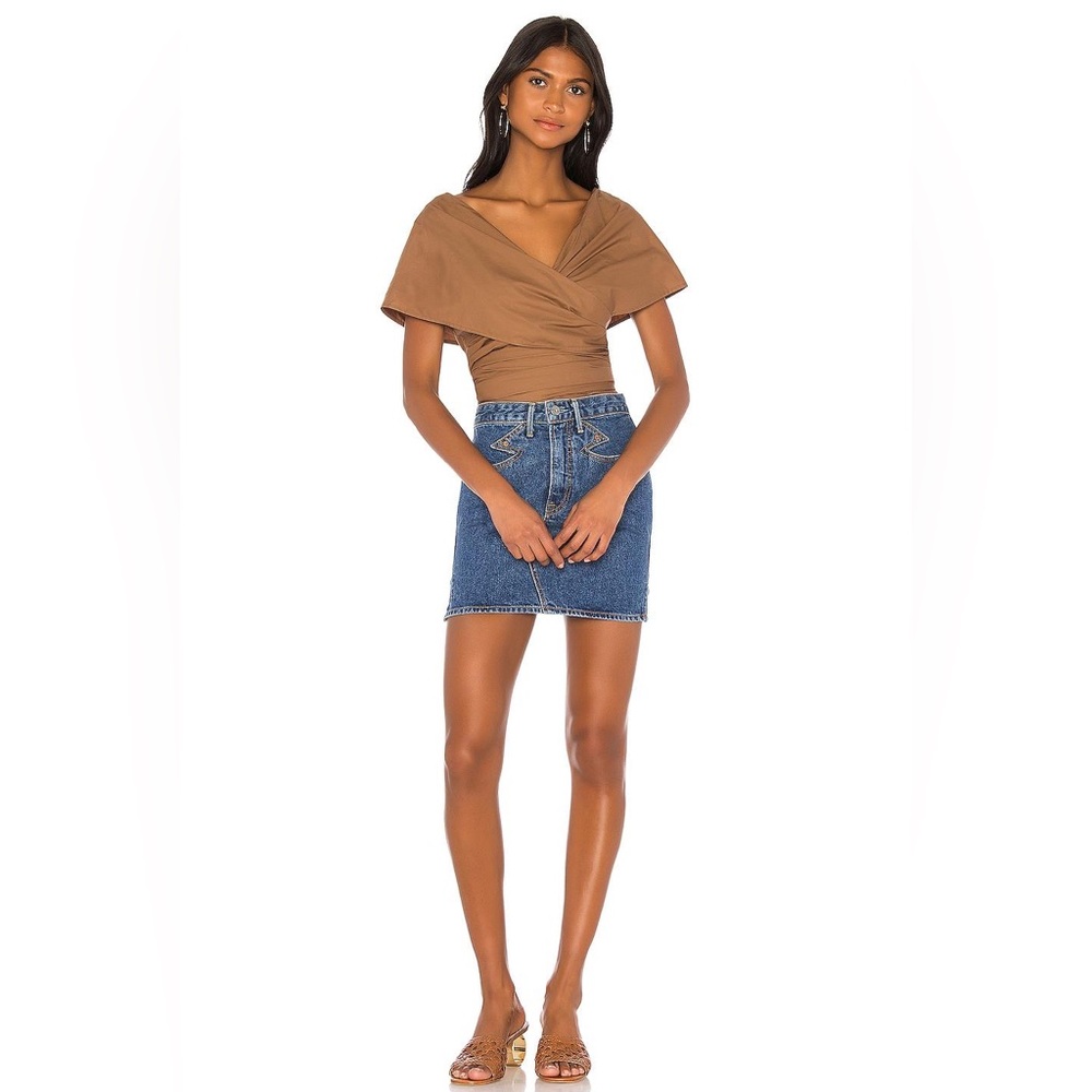 L’Academie Fantasia Top in Pecan
